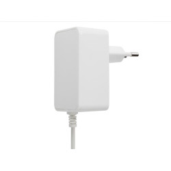 COMPACTE LADER MET USB-AANSLUITING - 5 VDC - 3 A max. - 15 W max. - TYPE C COMPACTE LADER MET USB-AANSLUITING - 5 VDC - 3 A max. - 15 W max. - TYPE C